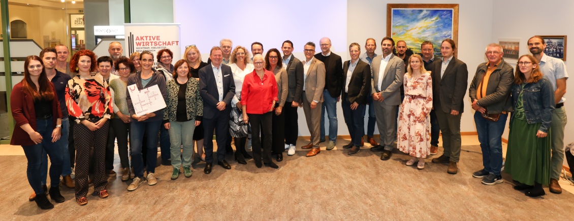 Die Mitglieder der Aktiven Wirtschaft Neulengbach versammelt im Rathaus Saal